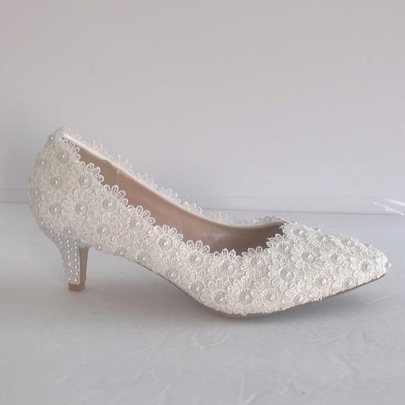 Crystal Queen Bridal White Lace Pearl Kitten Heels Wedding Pumps Size 40 8.5 US - Picture 10 of 15